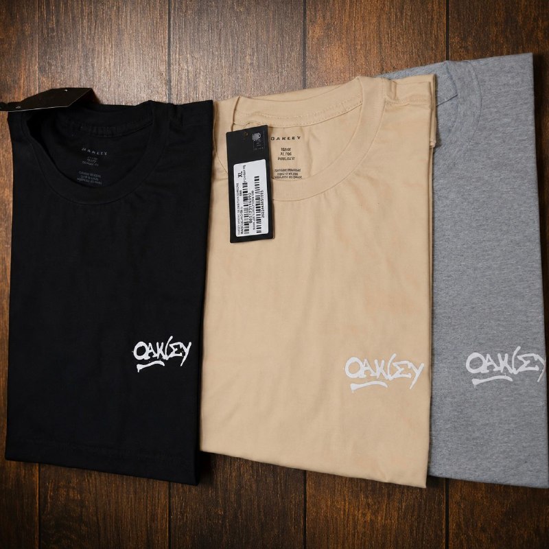 CHEGA DE USAR A MESMA CAMISETA FURADA