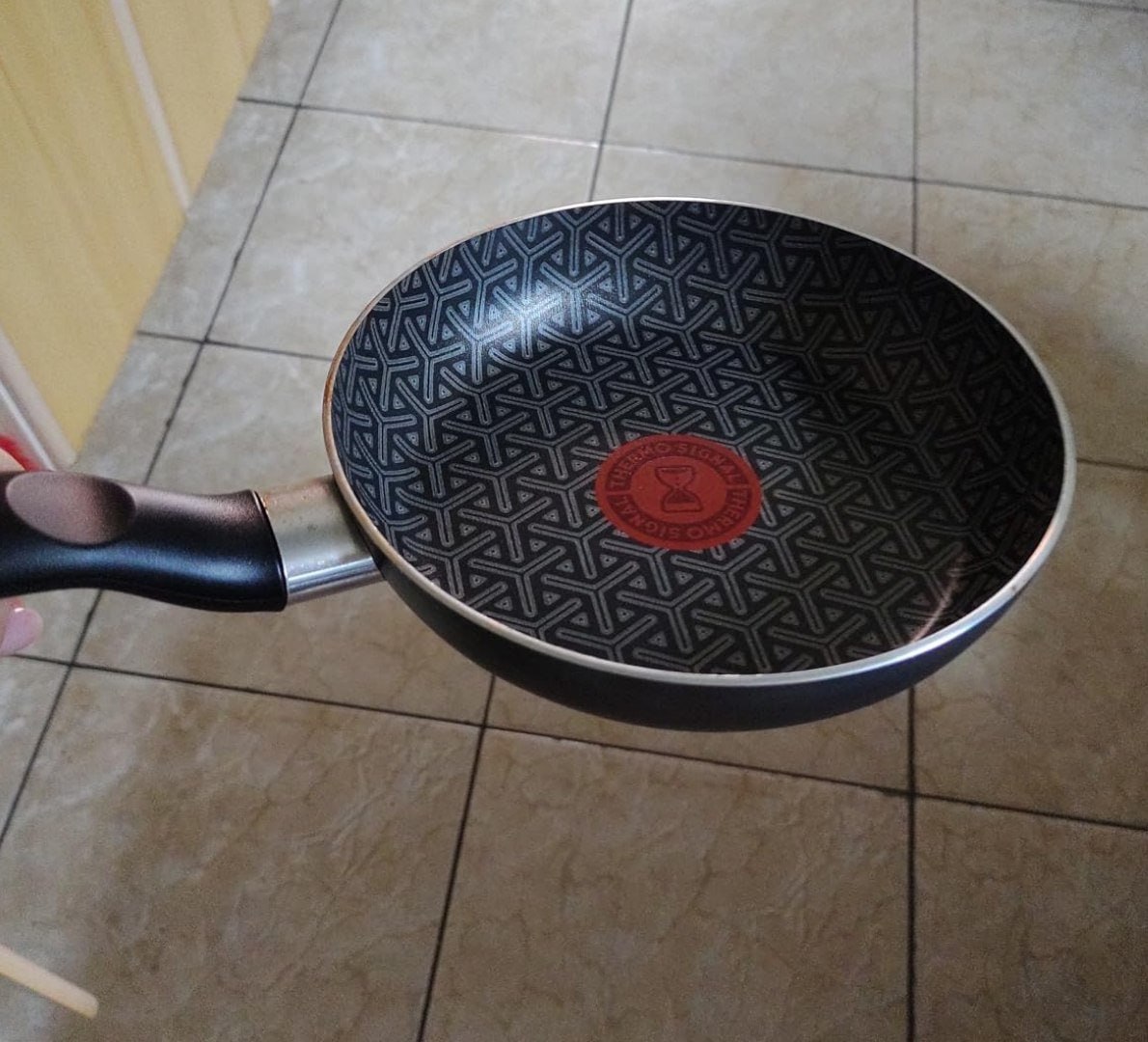 🍳 Frigideira Rochedo Robusta Grafite 20cm