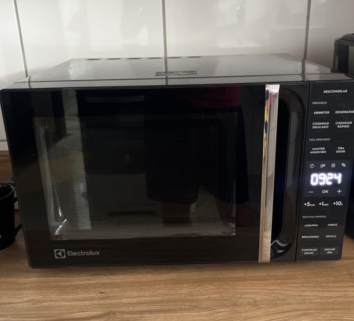 ♨️ Micro-ondas Electrolux 23L Efficient