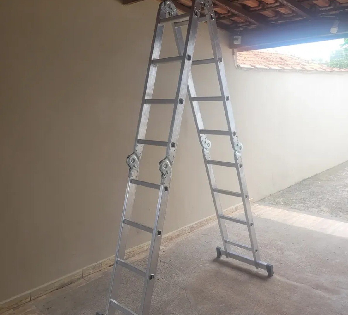 🪜 Escada Articulada 4x4 em Alumínio 16 Degraus