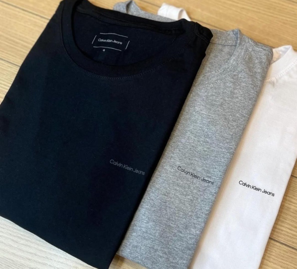 👕 Kit 3 Camisetas Calvin Klein