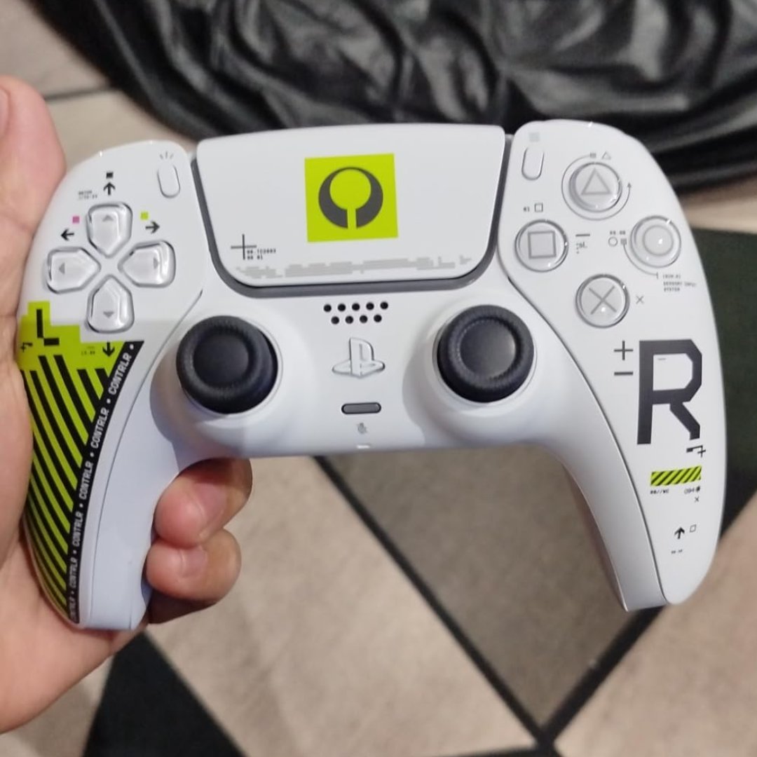🎮 PlayStation DualSense Wireless Controller – Marathon Limited Edition