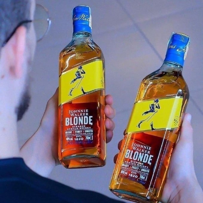 🥃 Whisky Johnnie Walker Blonde 750ml