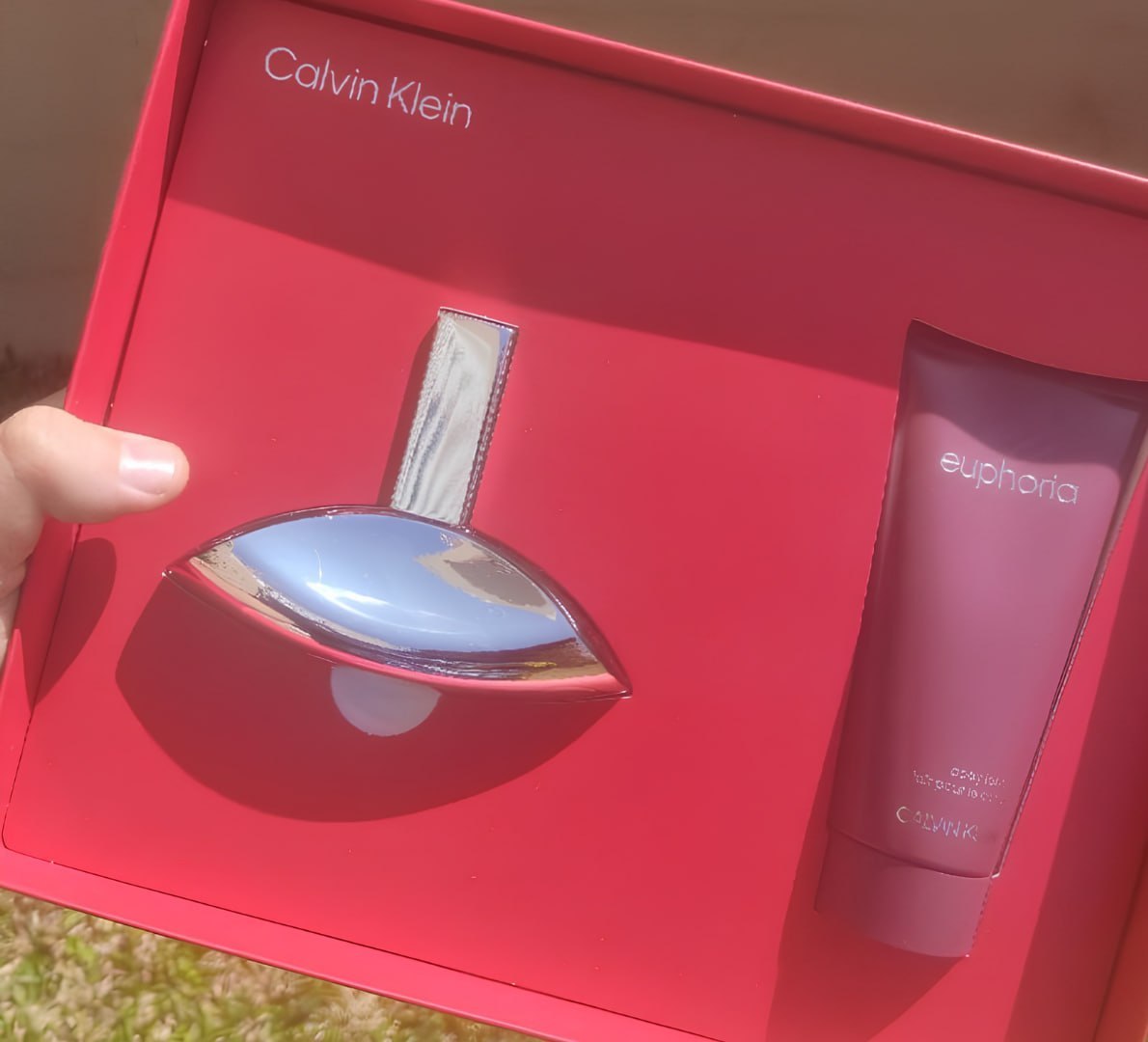 💨 Kit Calvin Klein (Perfume Euphoria 100ml+ Loção Corporal 100ml)