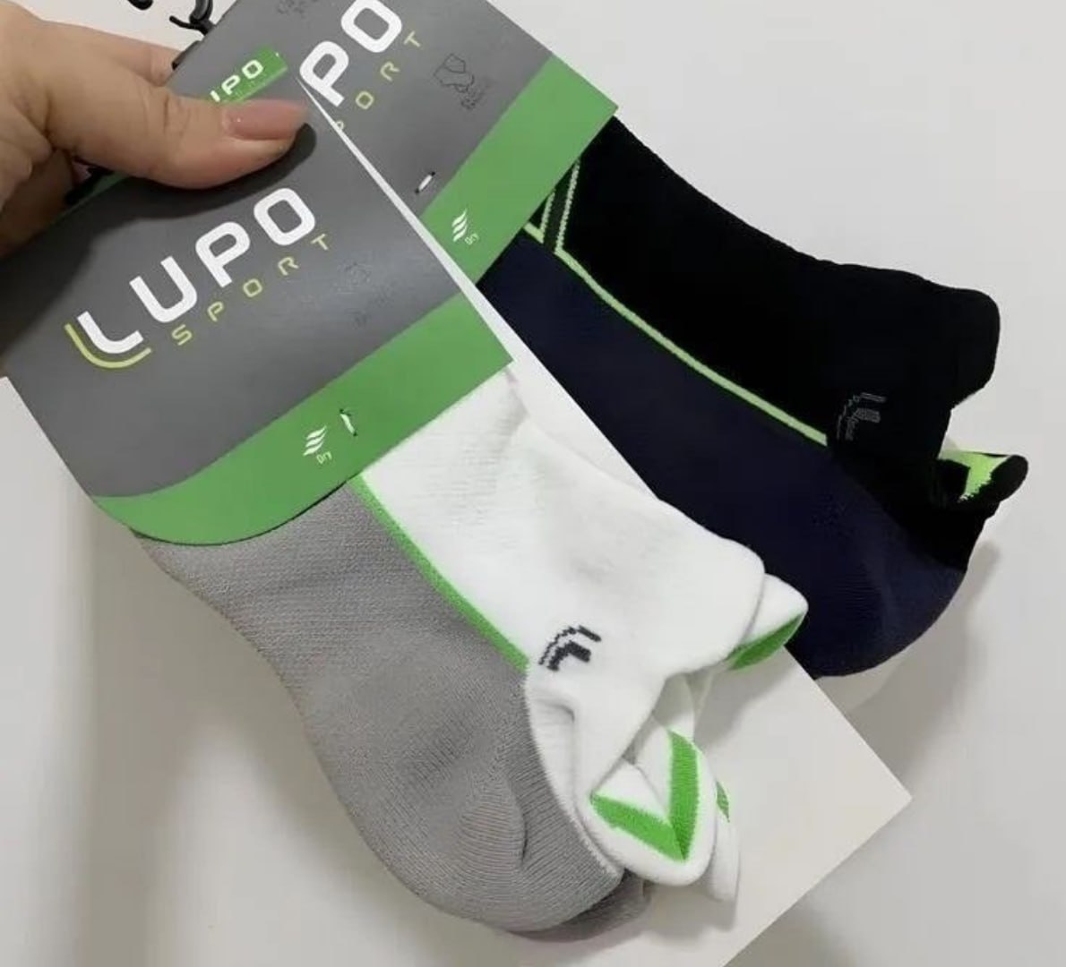 🧦 Kit com 2 Pares de Meias Lupo Dry Sport