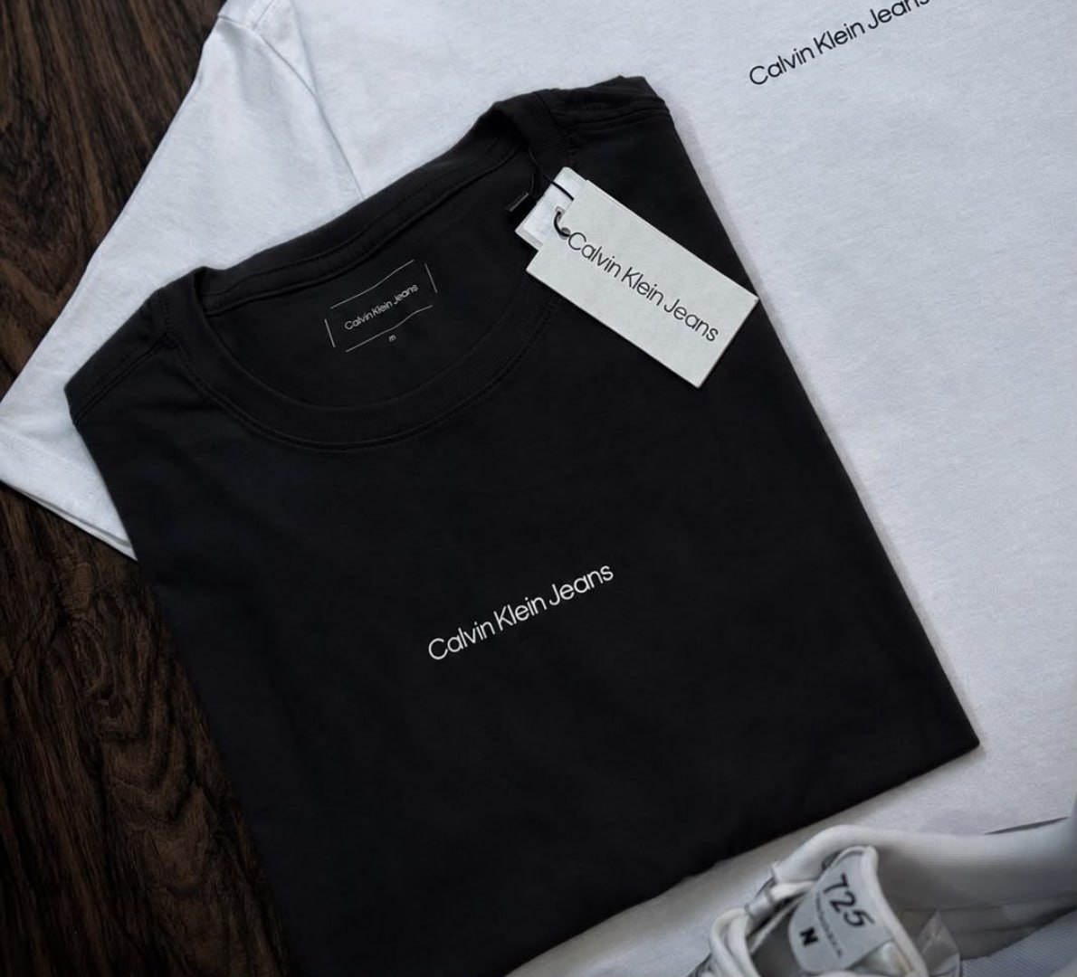 ✅ Camiseta Calvin Klein Flame