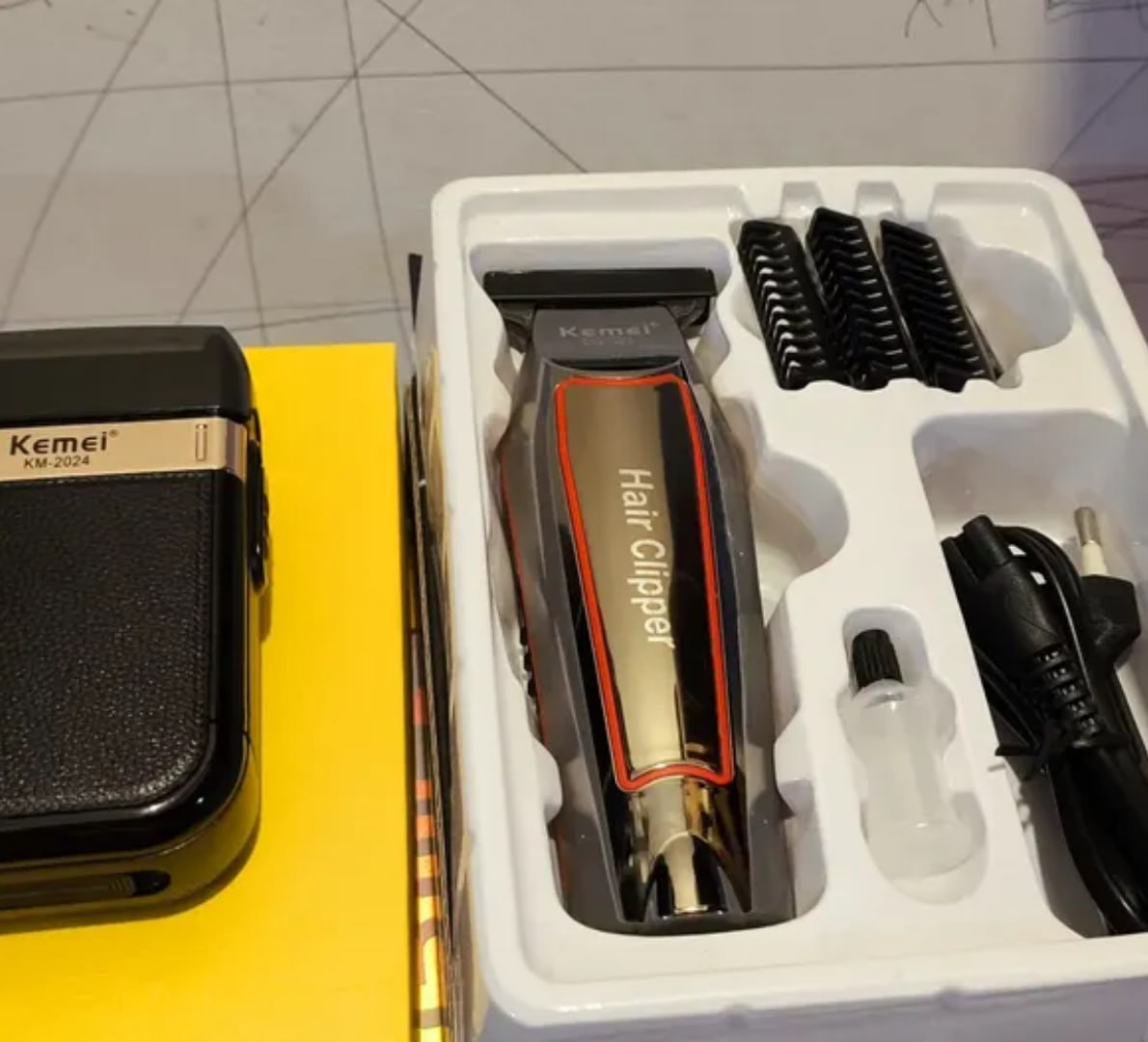 ✅ Kit Maquina Acabamento Cortar Cabelo/Barba Kemei 032