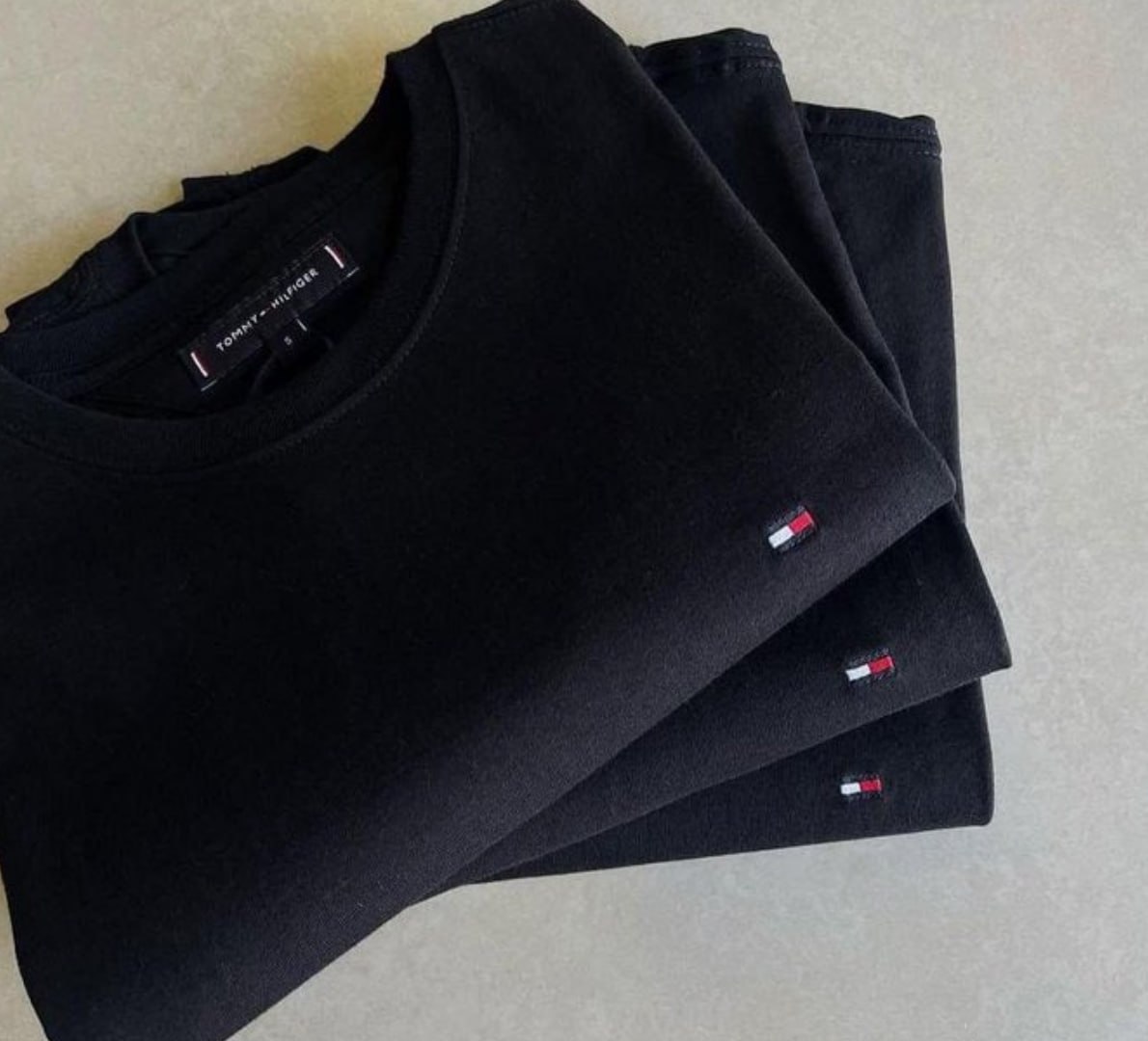 👕 Camiseta Tommy Hilfiger Essential Cotton