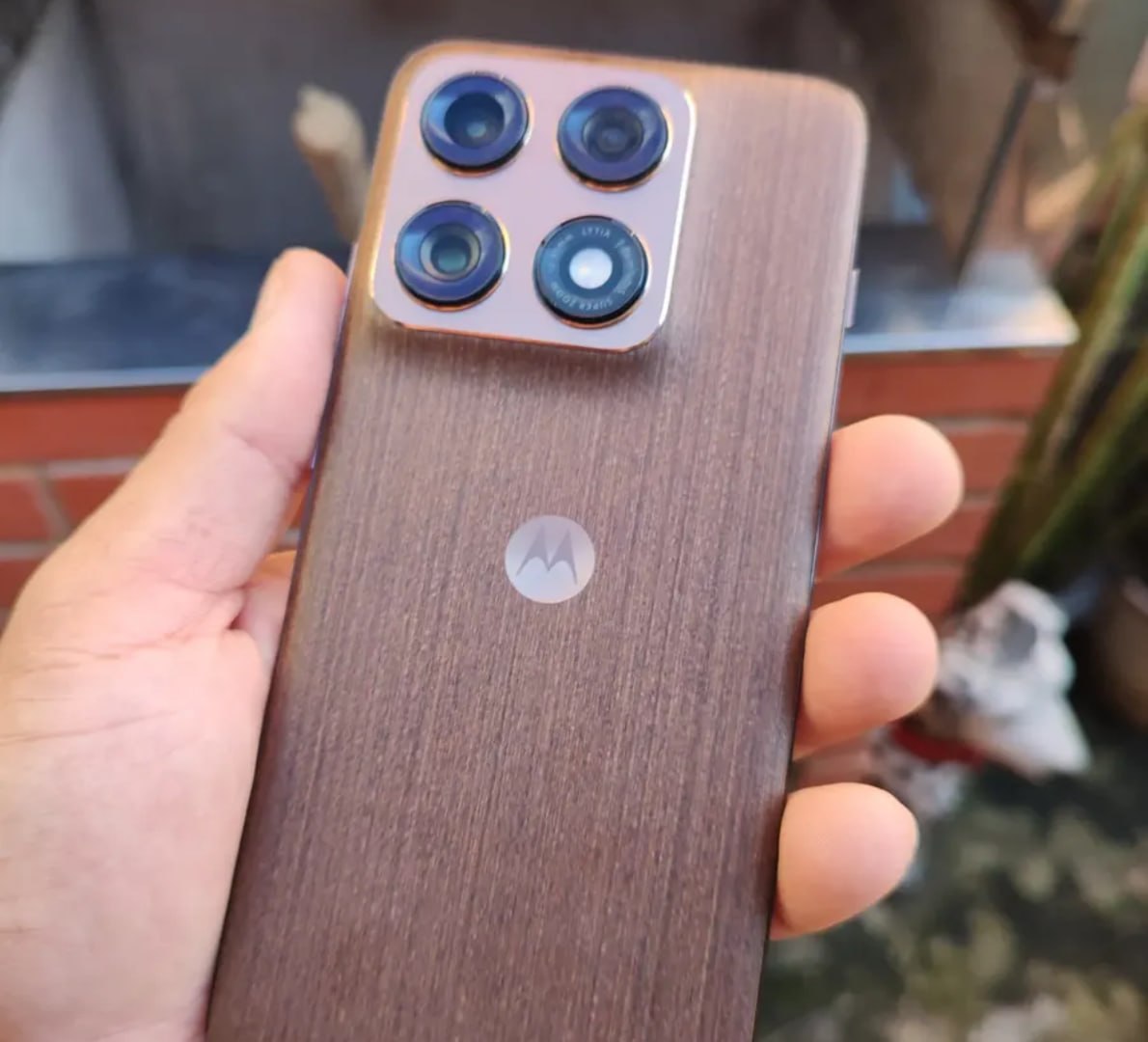📱 Motorola Edge 70 Pro 5g - 256gb 24gb (12gb Ram+12gb Ram Boost)