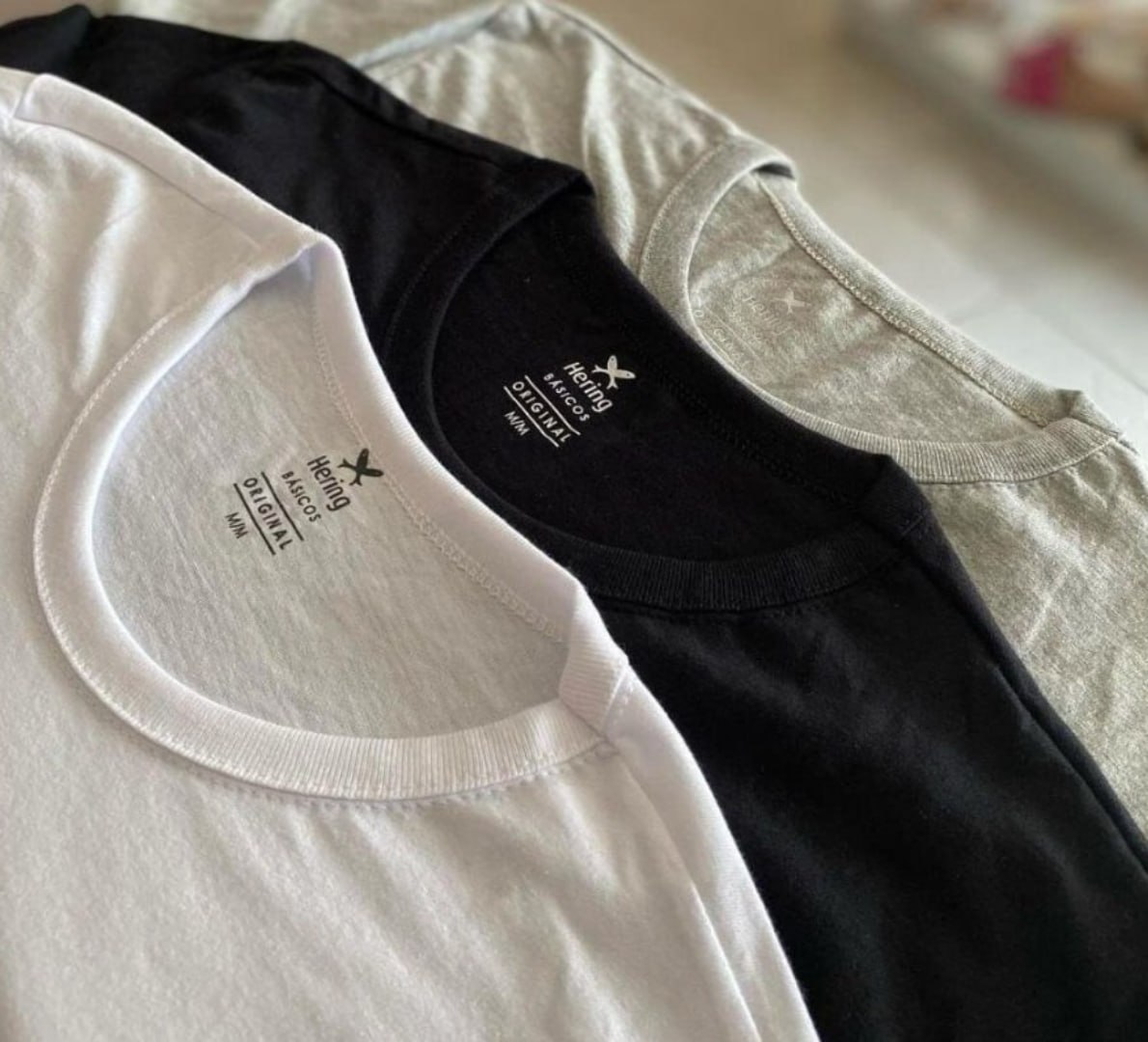 👕 Kit Com 5 Camisetas Básicas Hering - Opções de cores