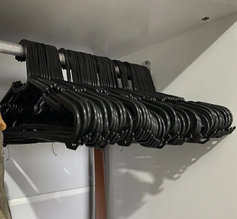 ✅ Kit 100 Cabides Pretos Plástico Adulto