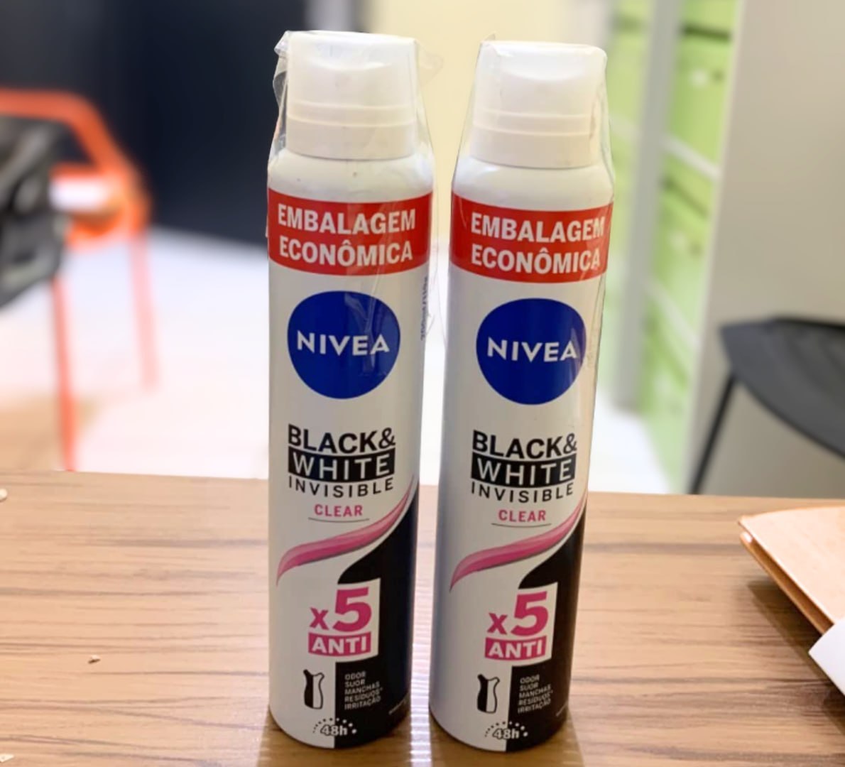 🌬 Kit Desodorante Aerossol Black & White Clear 150mL Nivea - 2 Unidades