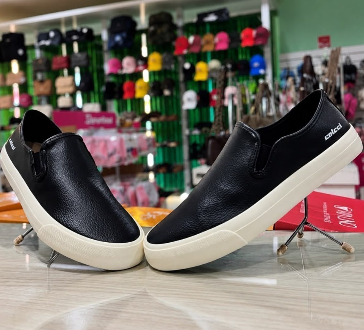 👟 Tênis Grafic 001 Colcci (2 cores)