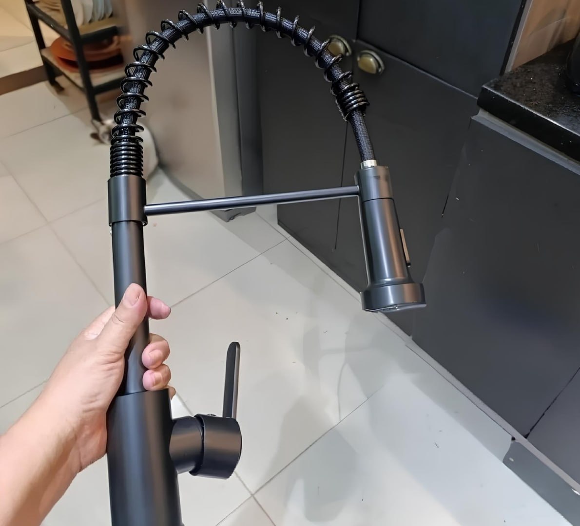 🚰 Torneira Bancada Flexível Monocomando