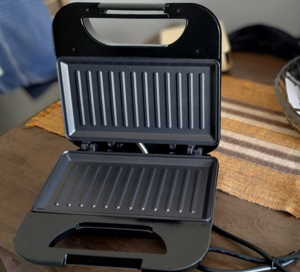 ✅ Grill, Toast, 750W, 220v, Britânia