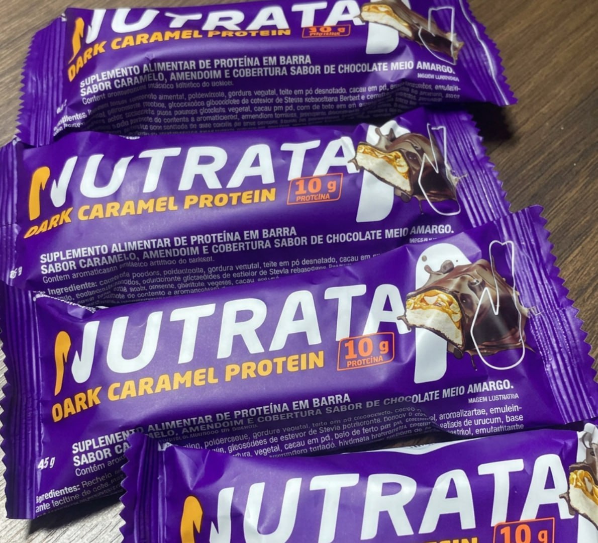 💪 Barra Dark Caramel Protein 45g Display com 12 Unidades Nutrata