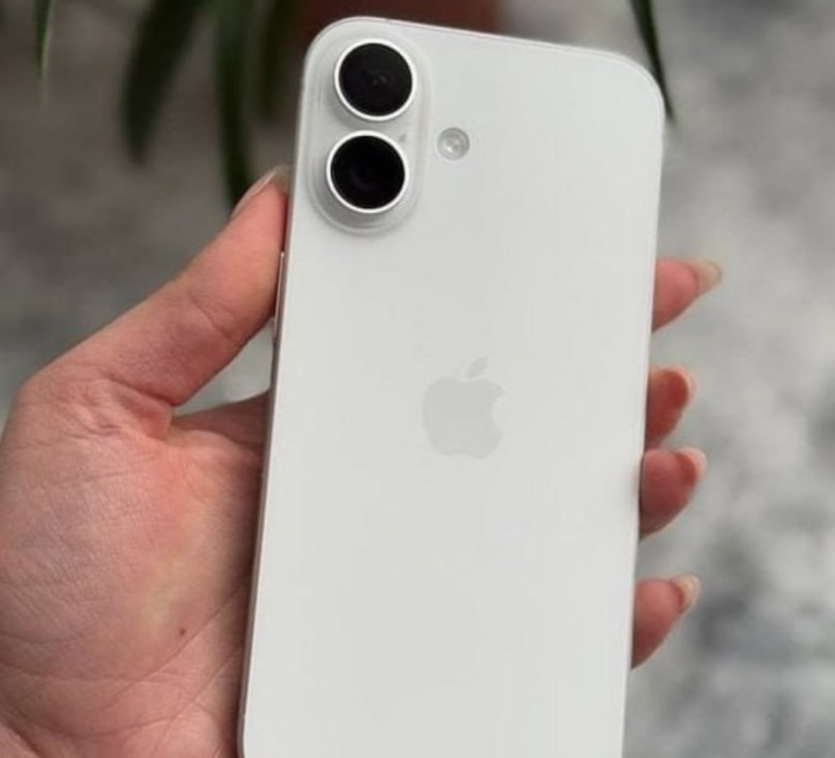 🍎 Apple iPhone 16 (128 GB) - Branco