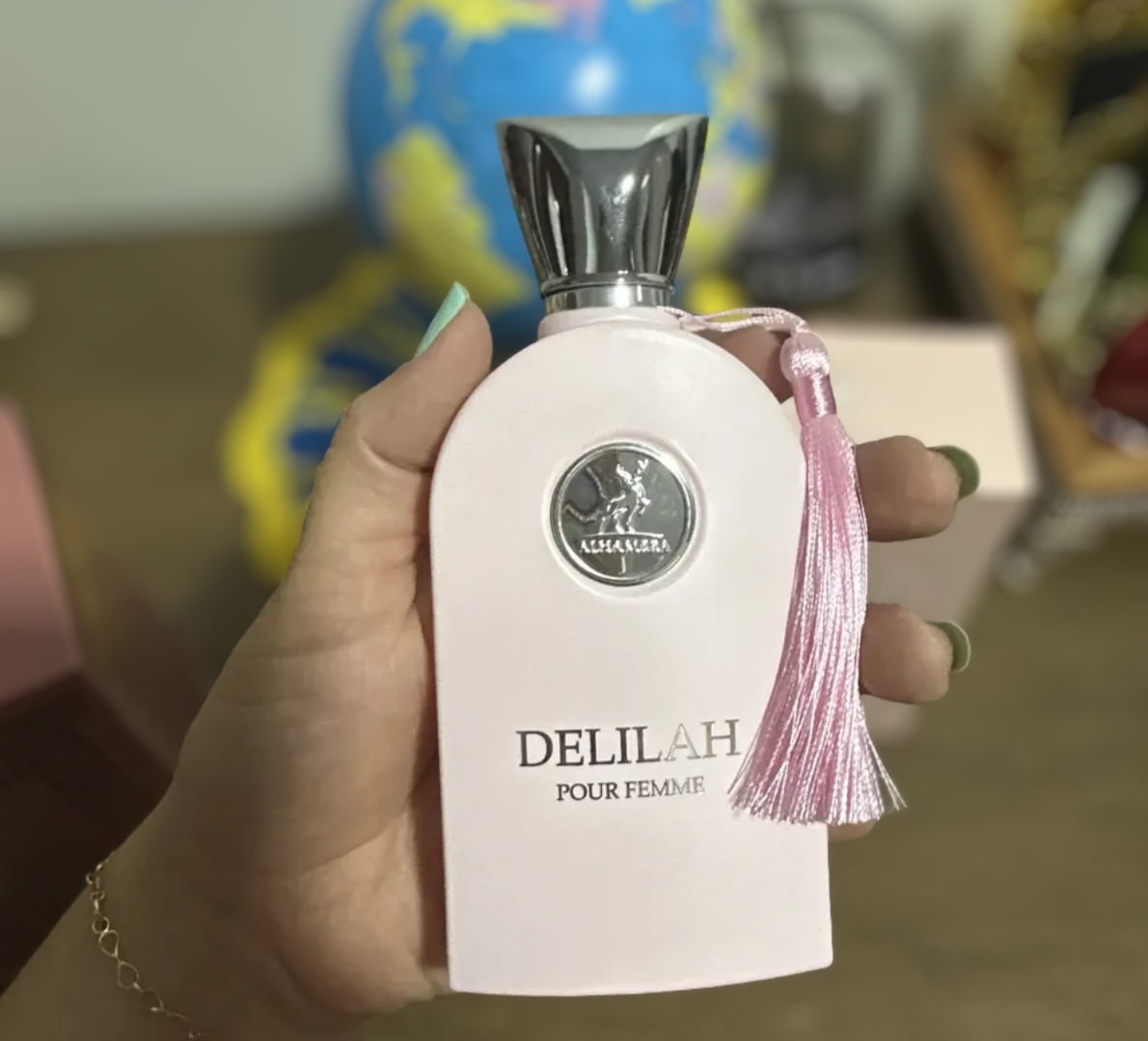 💨 Perfume Árabe Delilah Maison Alhambra EDP 100ml