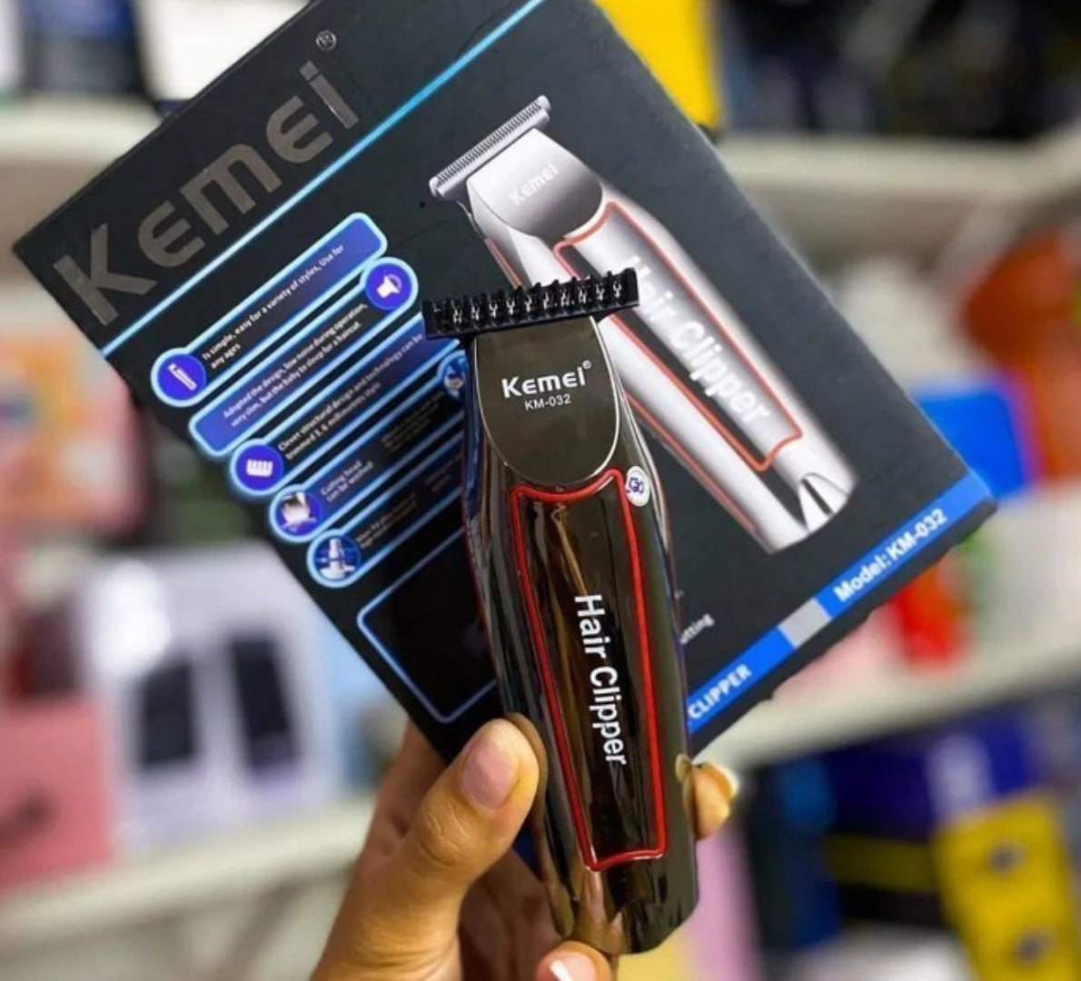 💈 Máquina de Acabamento Sem Fio Kemei KM-032 3 Pentes