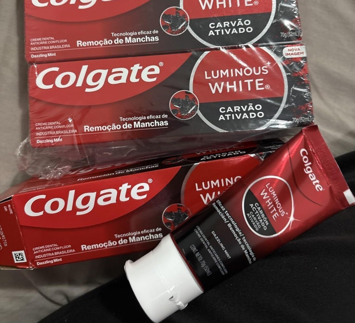 🦷 4 unid. Colgate Creme Dental Luminous White Carvão Ativado 70g