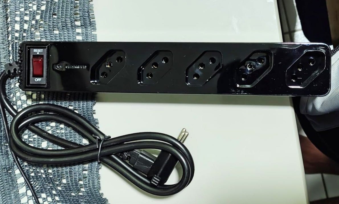 🔌 Filtro de Linha Energia 5 Tomadas iClamper