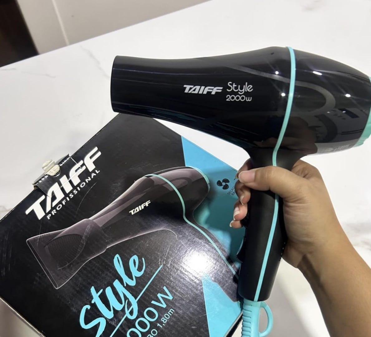 PARAR DE DORMIR COM O CABELO MOLHADO NÉ