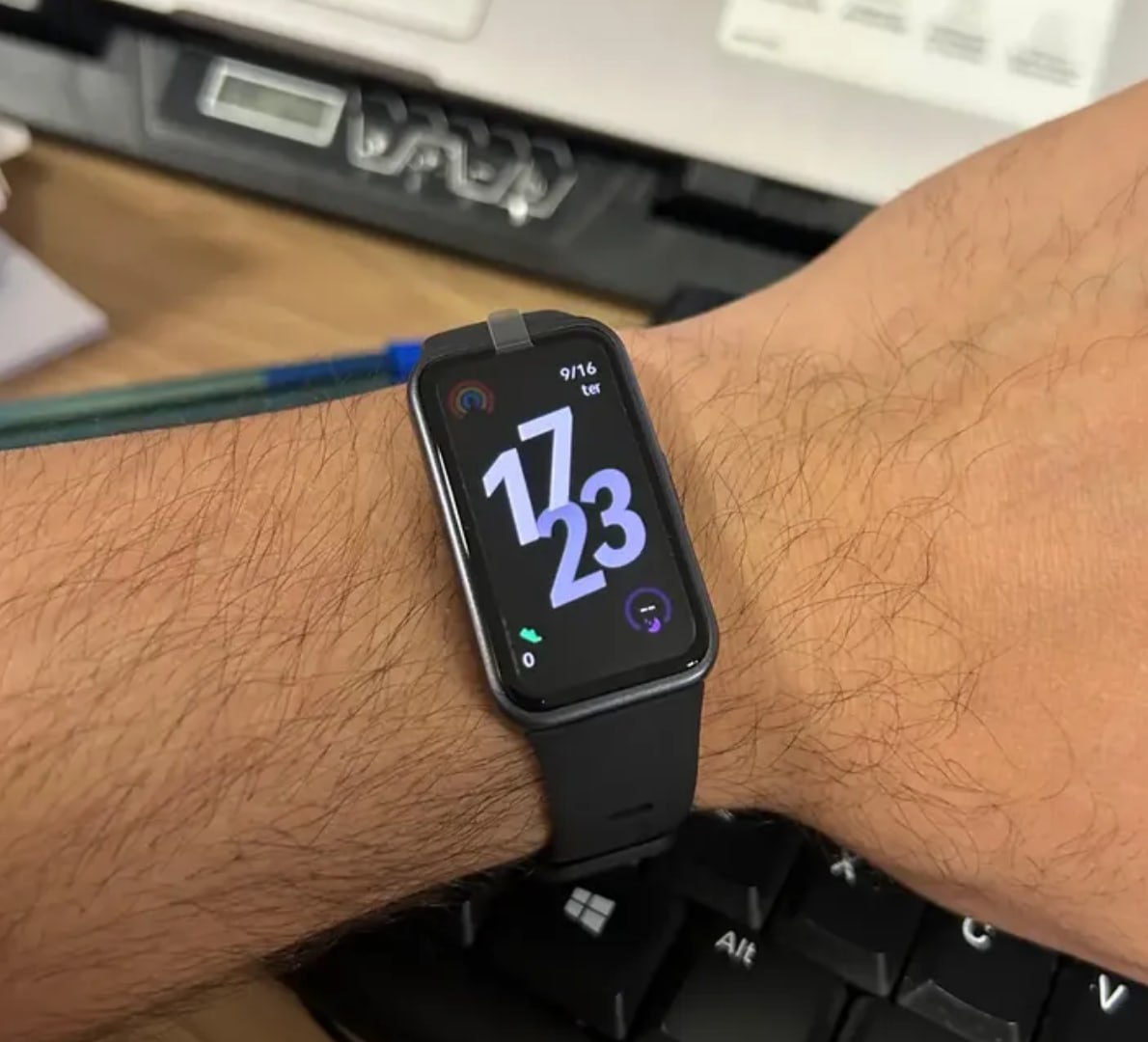 ⌚️ Smartwatch HUAWEI Band 10 (2 cores)