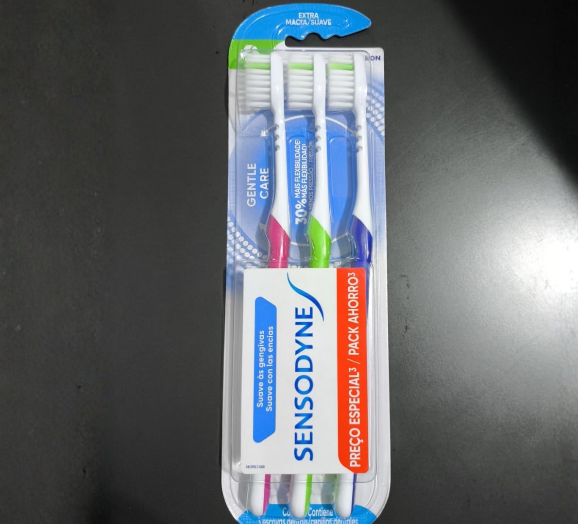 🪥 Sensodyne Escova de Dente Extra Macia - Kit com 3 unidades