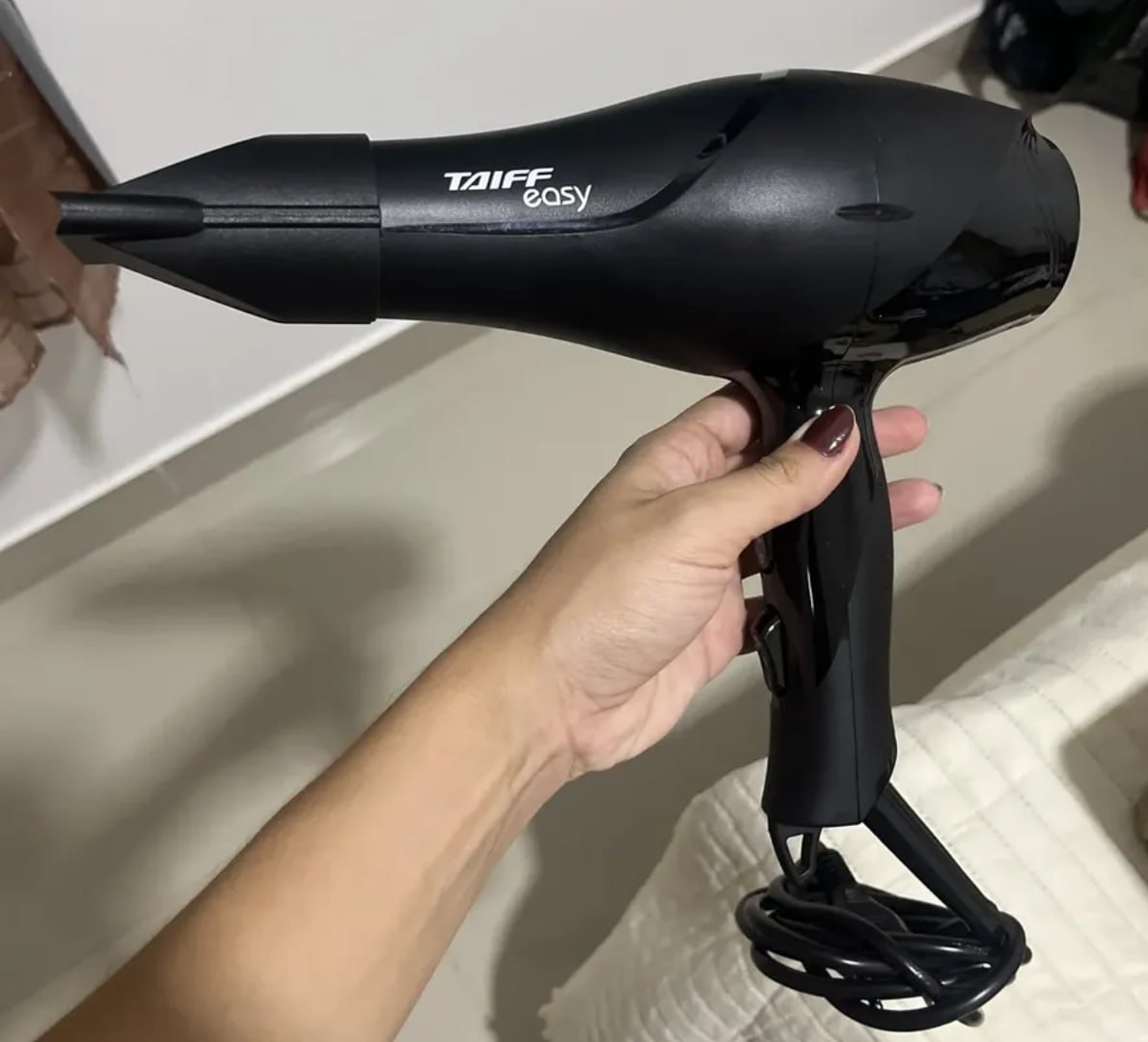 ✅ Secador Profissional Easy 1700w 220V Taiff