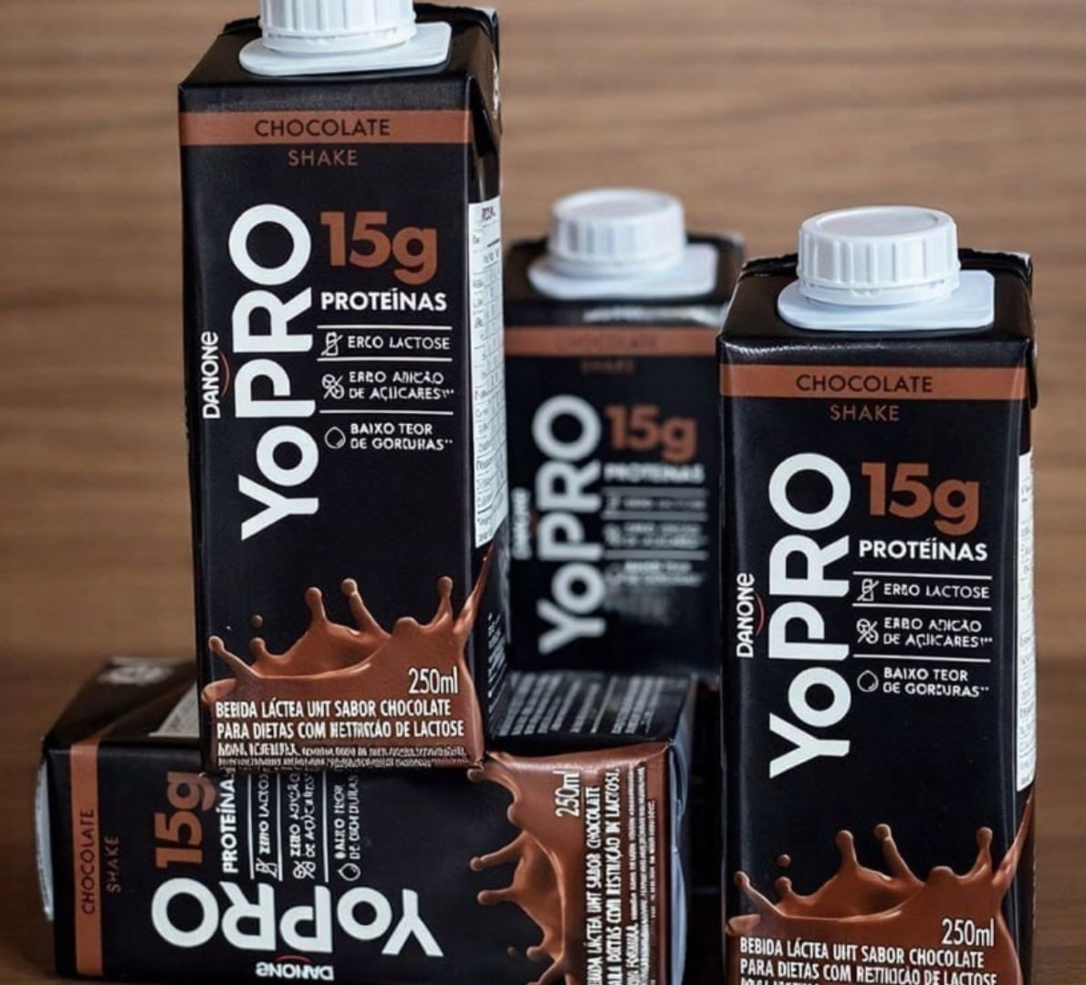 💪 YoPRO Bebida Láctea UHT Chocolate Pack com 12 Unidades de 250ml