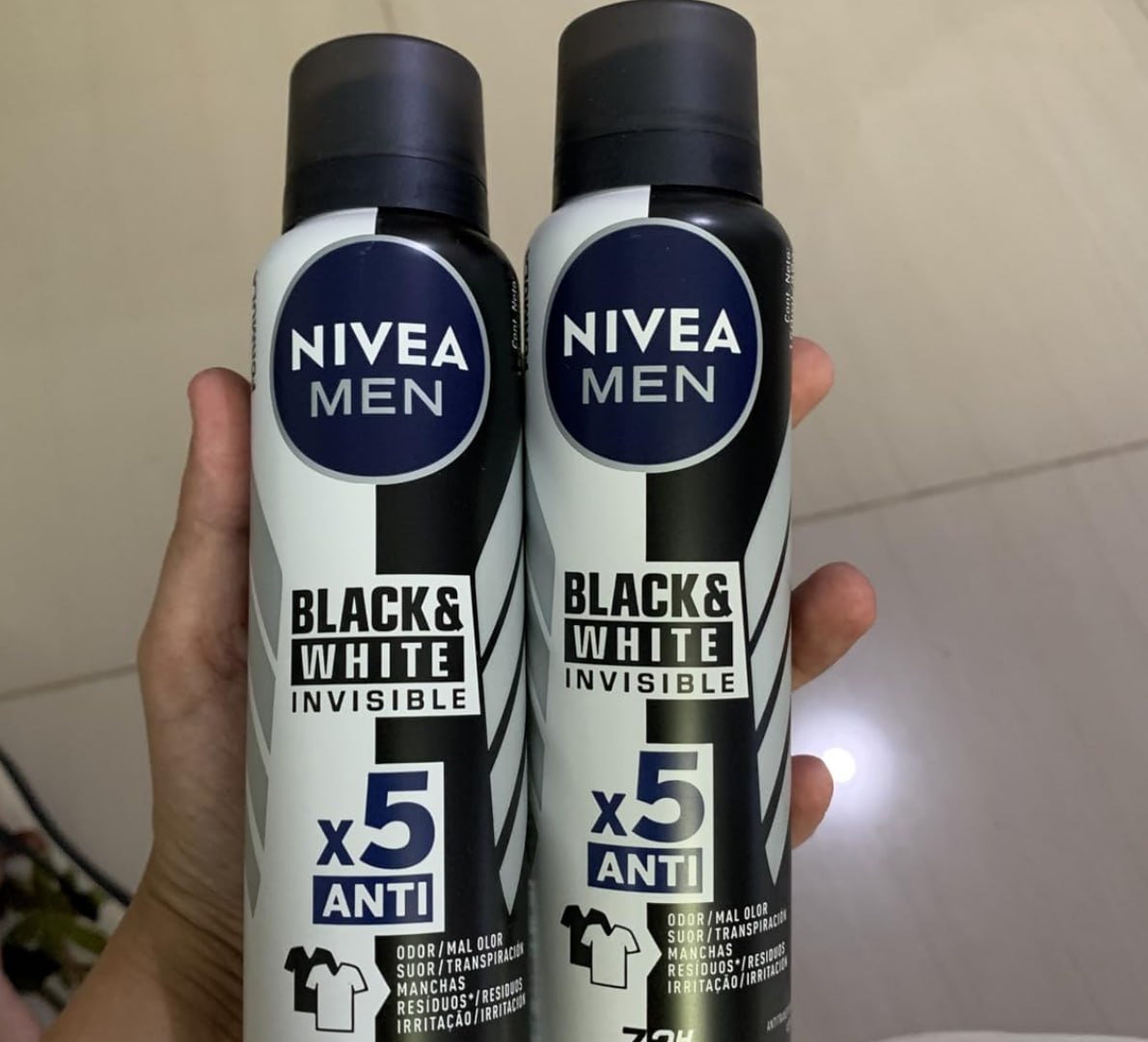 🌬 Kit NIVEA Desodorante Aerosol Men Black&White Invisible - 2 unidades