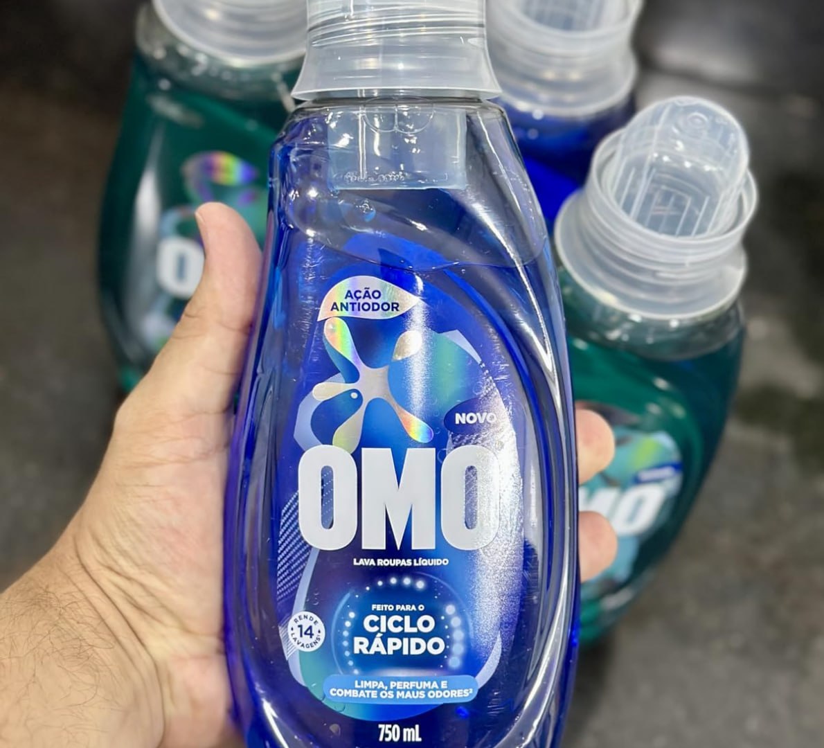 🫧 Lava Roupas Líquido Ciclo Rápido OMO Ação Antiodor 750 ml