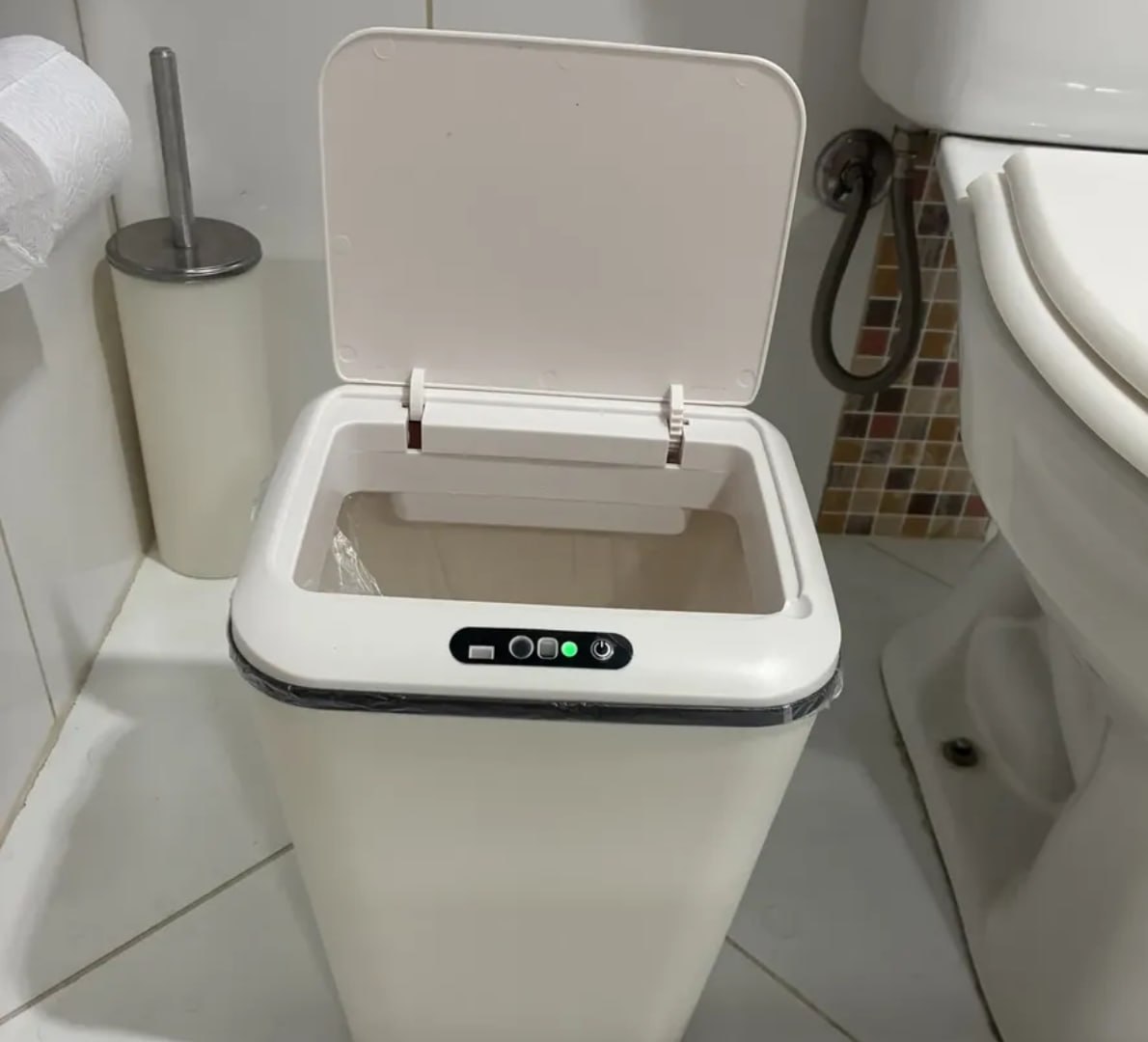 🗑 Lixeira Inteligente com Sensor 16L