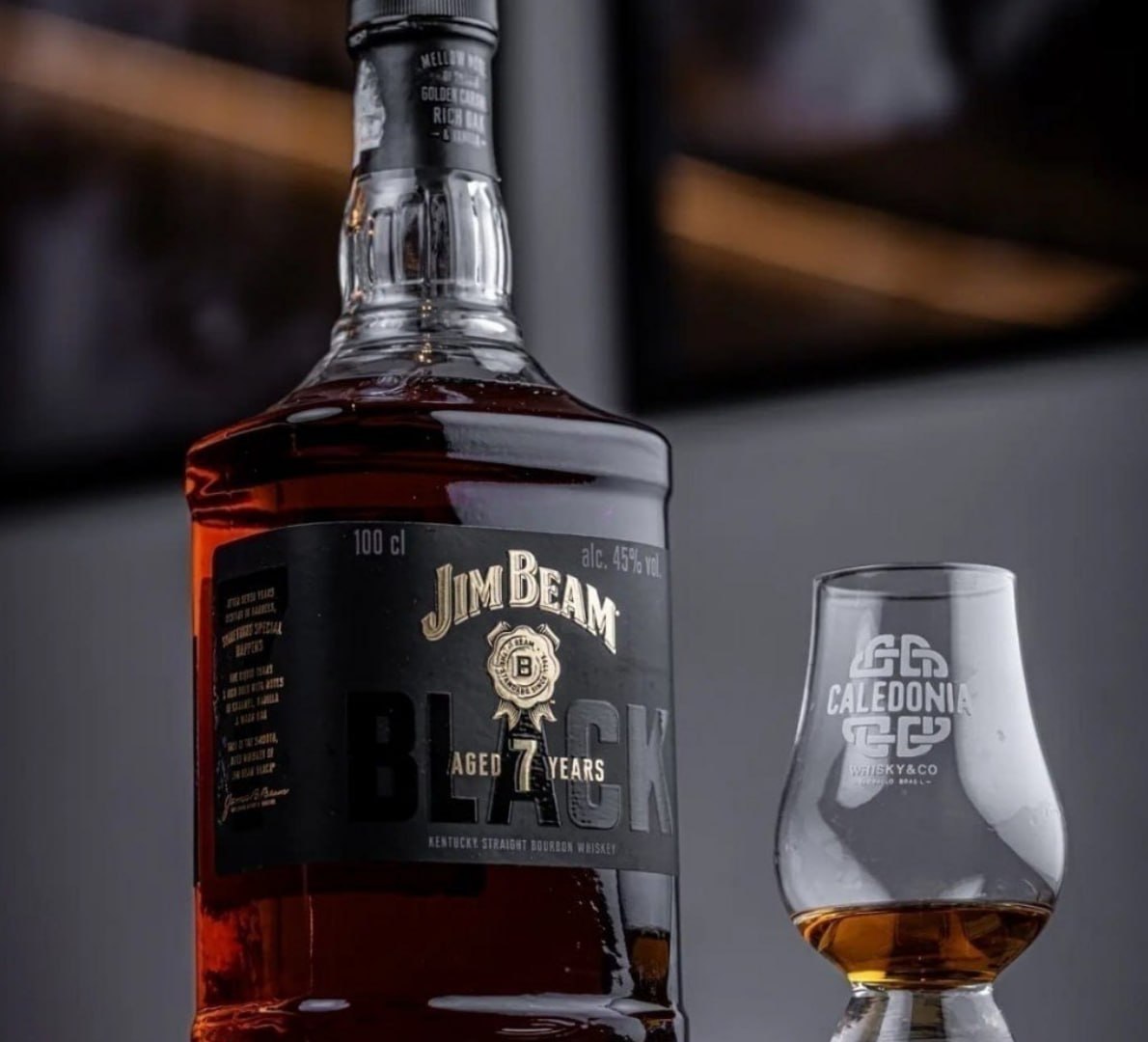 š„ Whisky Bourbon Jim Beam Black 7 Anos 1L