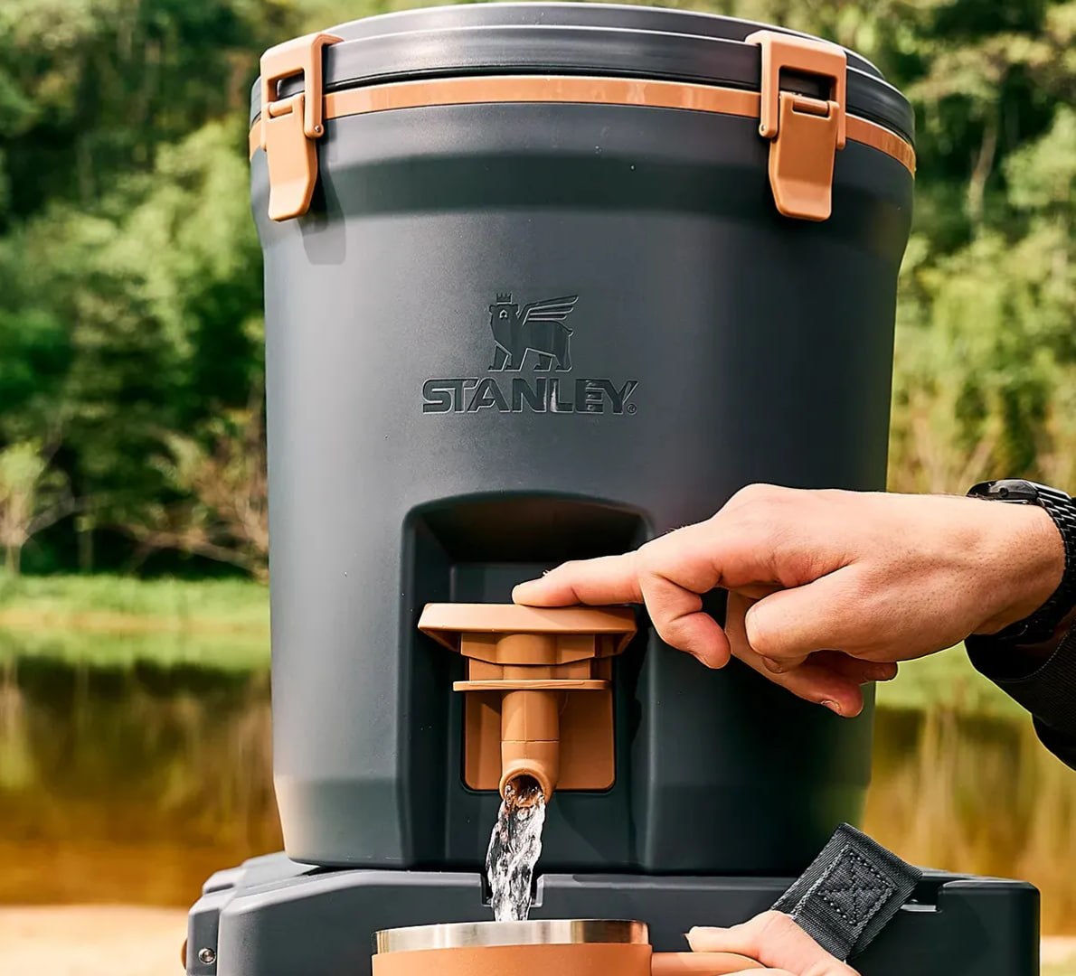 🧊 Cooler Térmico Stanley com Torneira Jug Twilight 7,5L