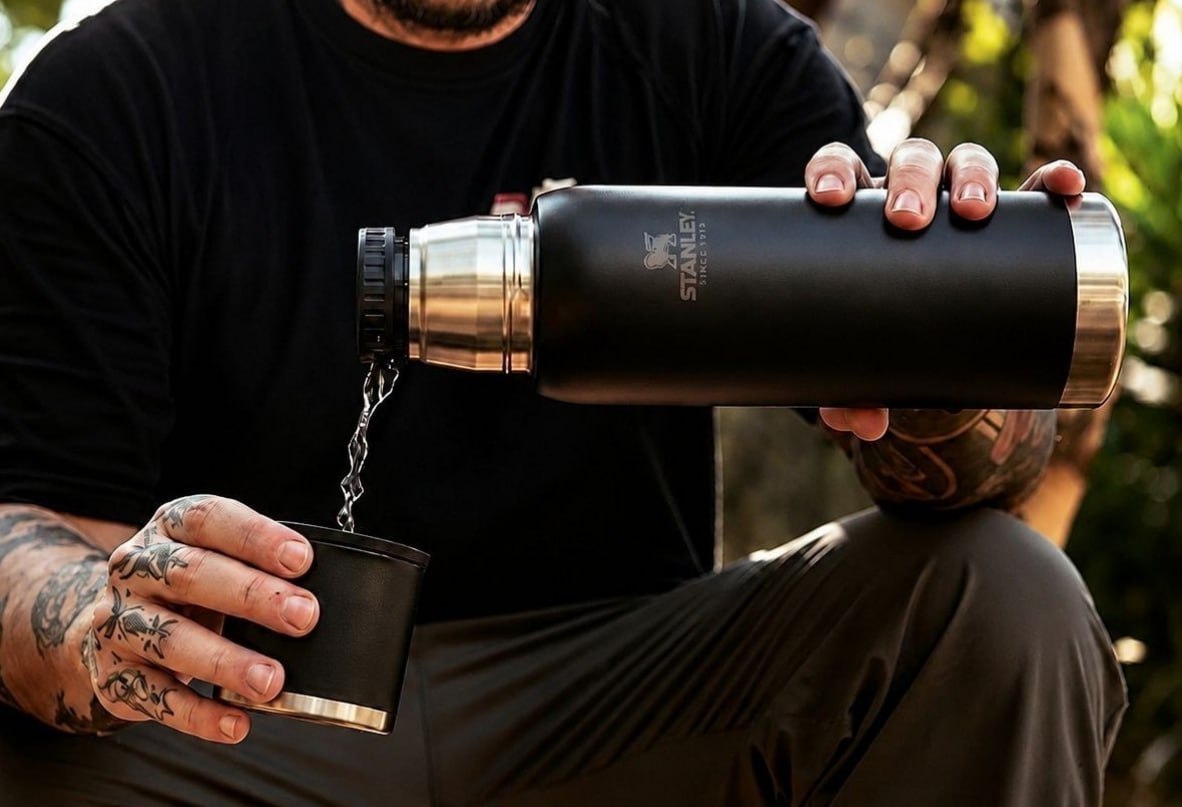 🧊 Garrafa Térmica Stanley Adventure 2.0 Matte Black 1L
