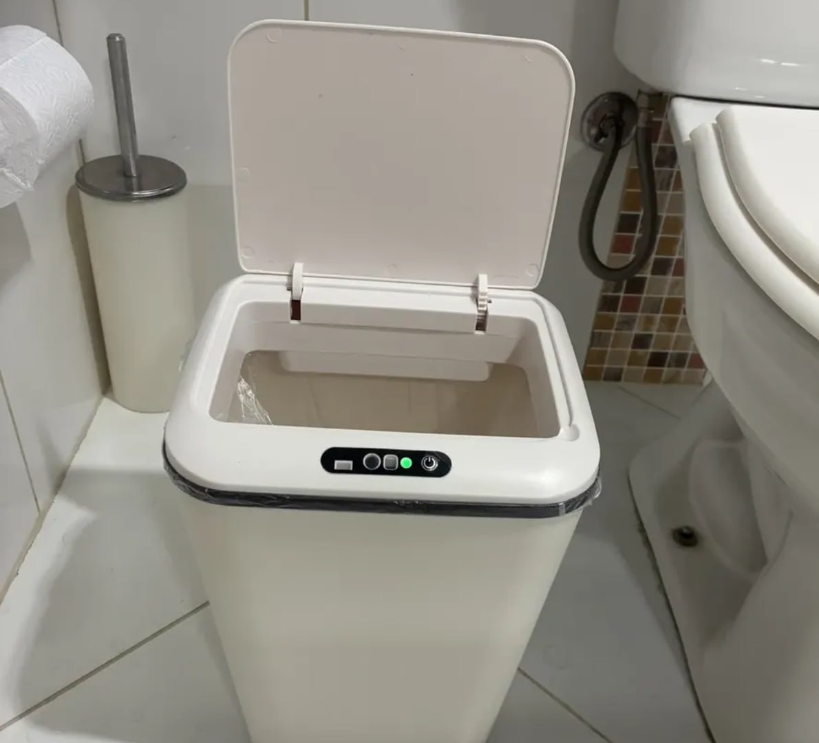 🗑 Lixeira Inteligente com Sensor 16L
