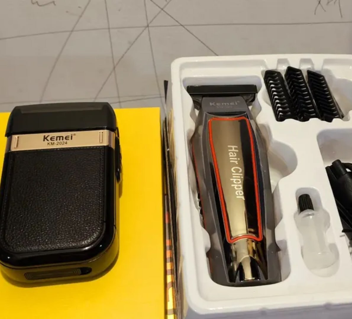 💈 Kit Máquina Acabamento Kemei Km-032 e Shaver Km-2024 Bivolt