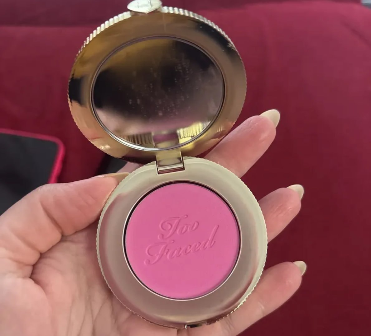 ➡️ Em “outras opções de compra”, selecione a Loja Oficial Too Faced.