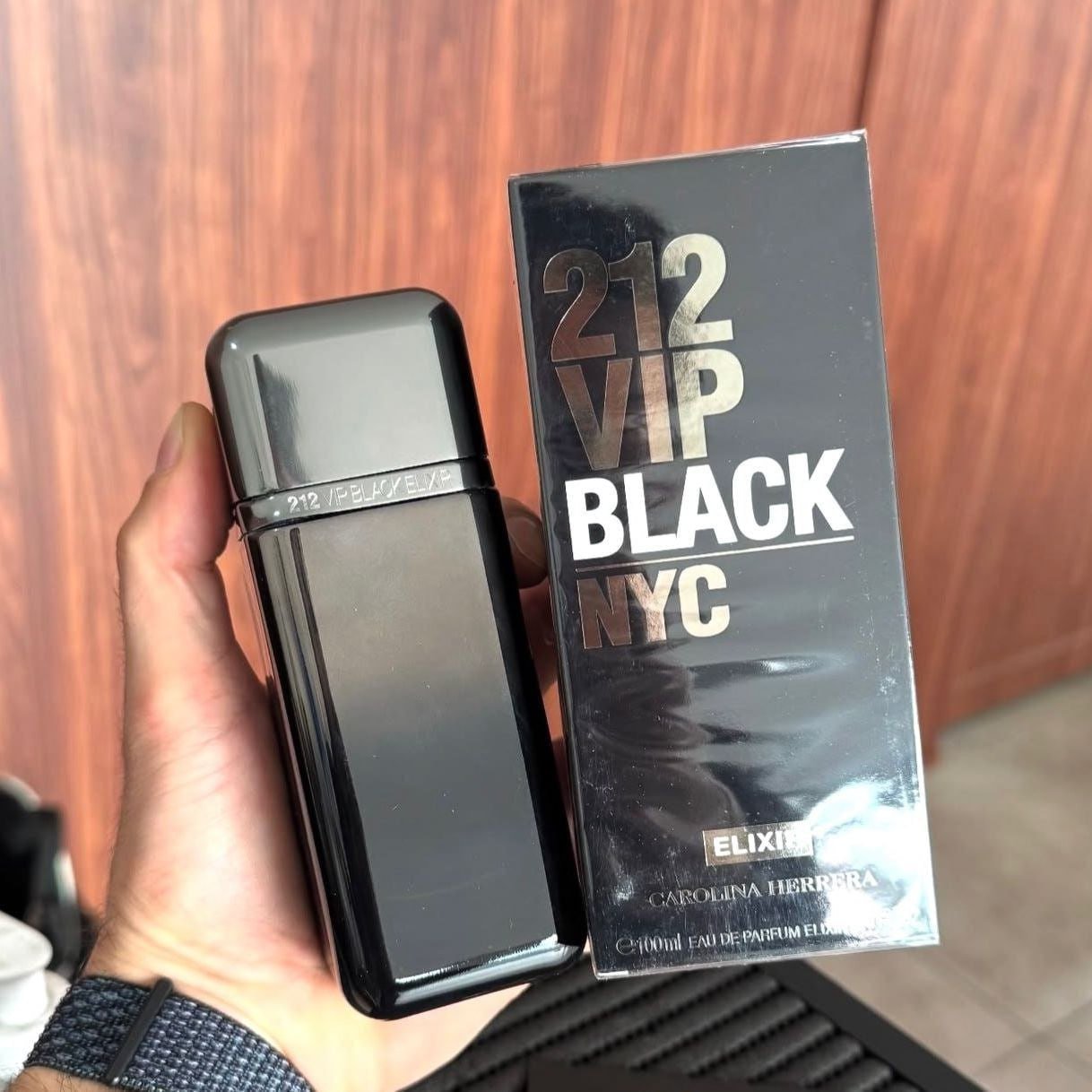 🌬 Perfume Carolina Herrera 212 VIP Black EDP 100ml