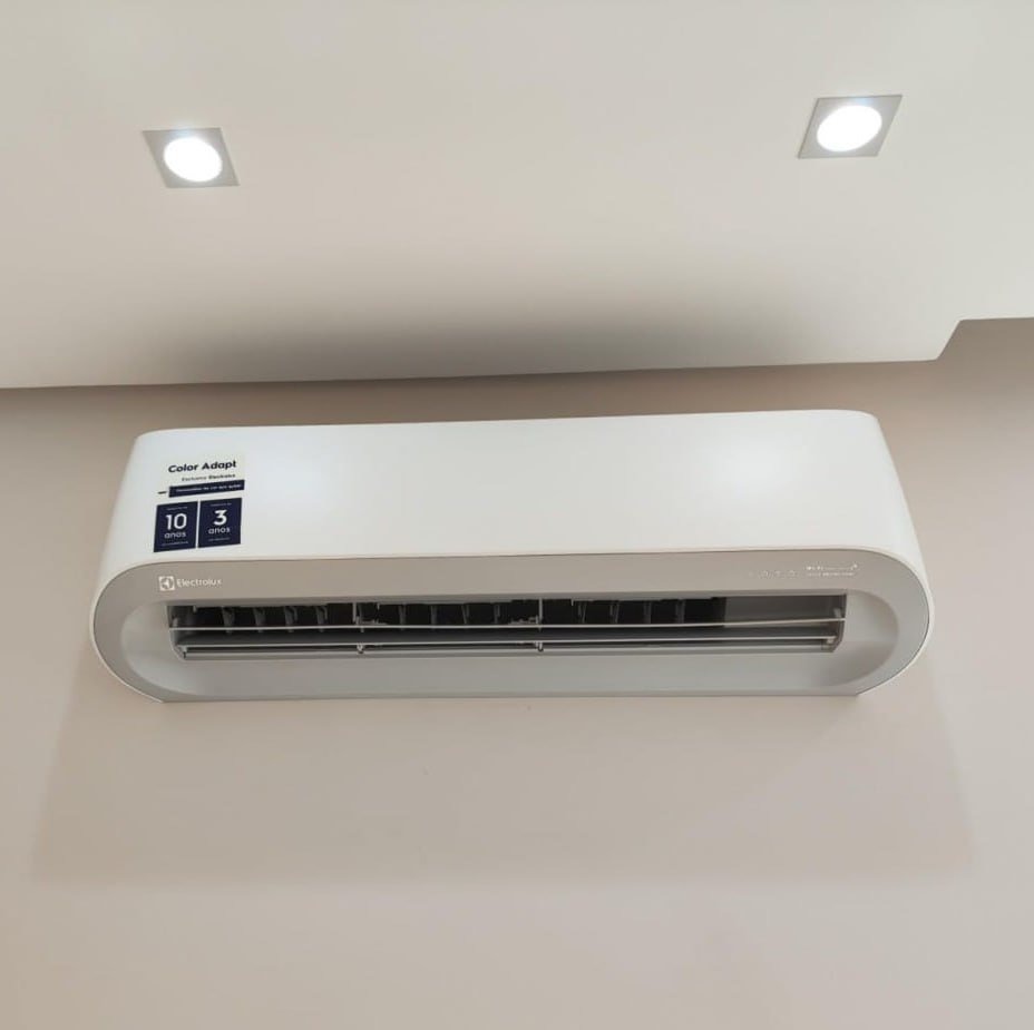 ❄️ Ar-Condicionado Electrolux Split 18.000 BTUs Color Adapt Frio com Wi-fi 220V