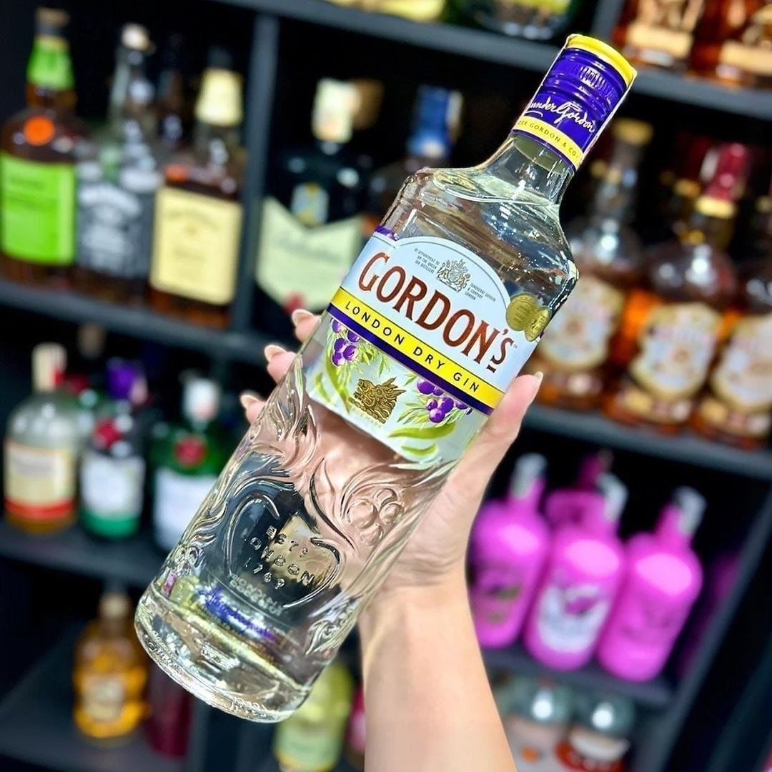 PARA VOCÊ QUE É O BARMAN DAS FESTAS