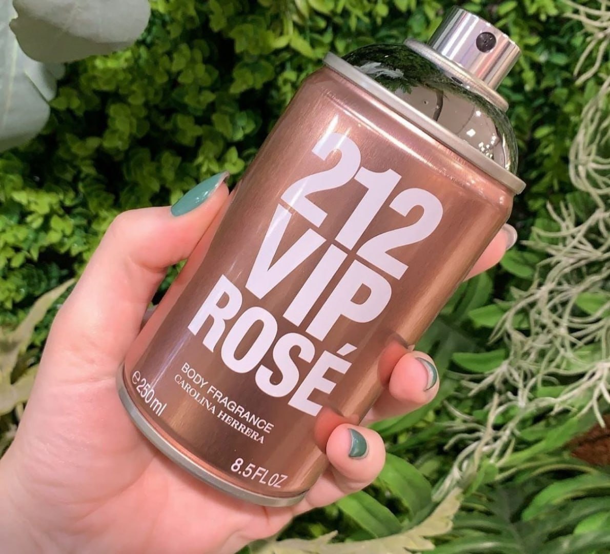 ✅ Body Spray Carolina Herrera 212 Vip Rosé 250ml