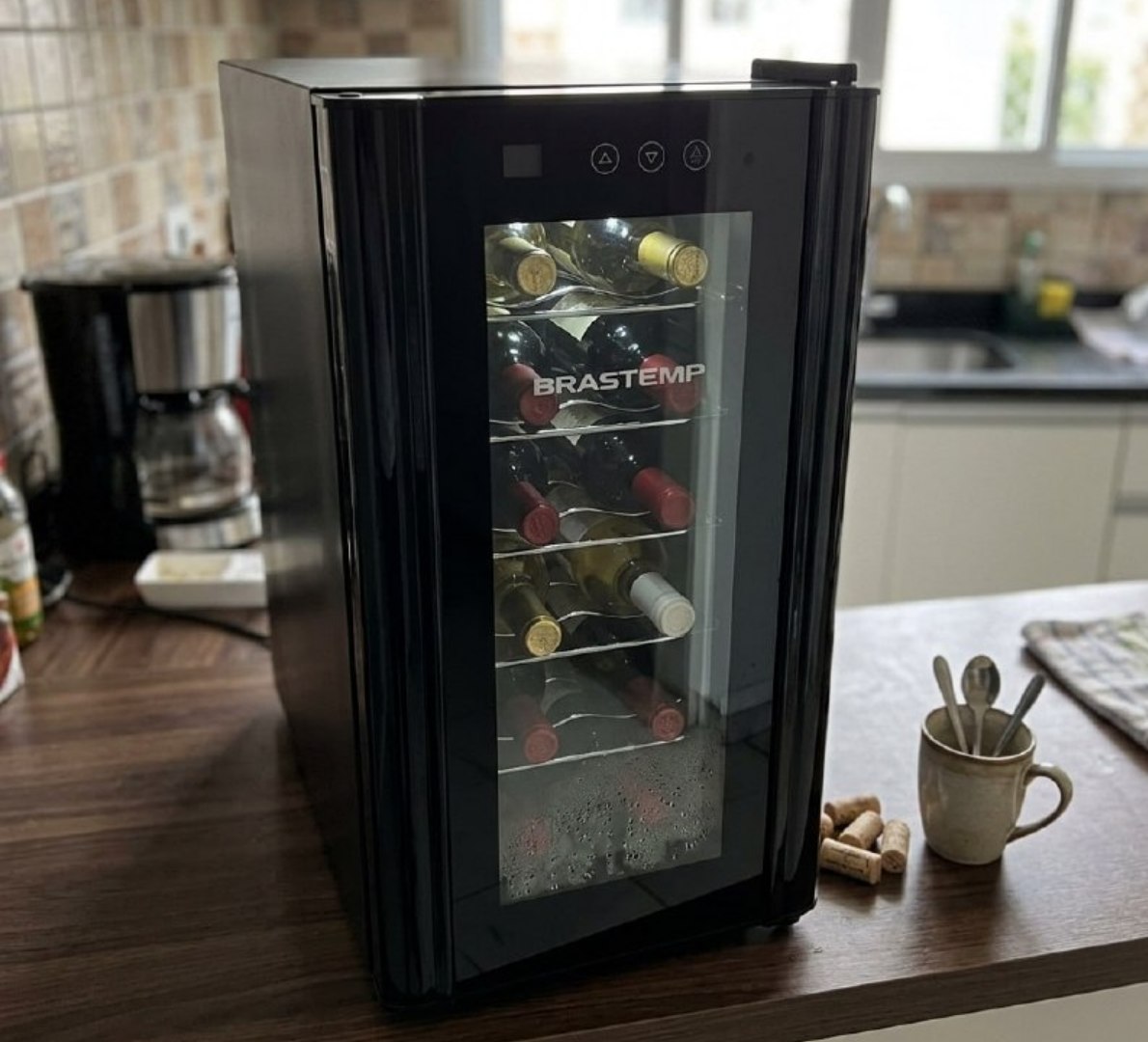 🍷 Adega Climatizada Brastemp para 12 Garrafas com Painel Touch All Black