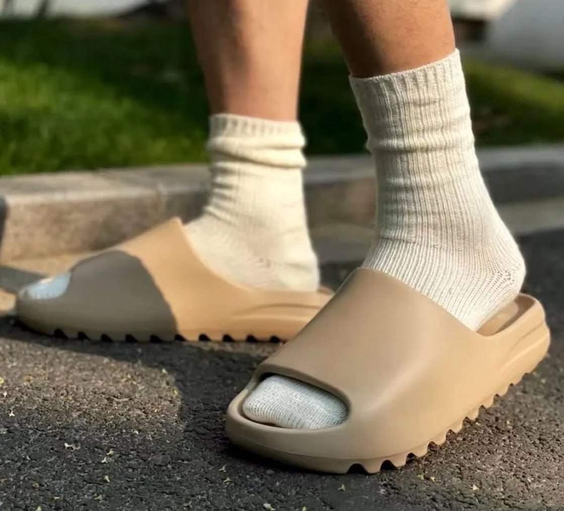 🩴 Chinelo Nuvem Slide (5 Cores)