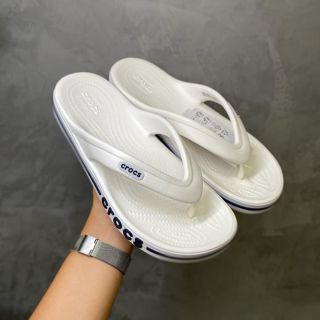 🩴 Chinelo Crocs Bayaband Flip White/navy