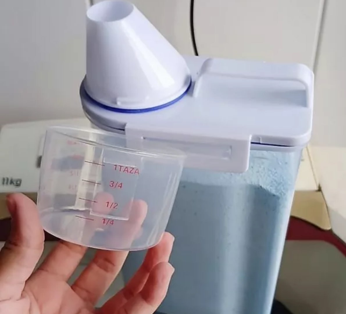 ✅ Pote Hermético Com Copo Medidor 2.5L