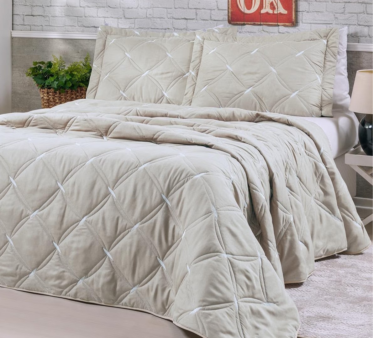 🛏 Cobre Leito Colcha Queen 03 Peças Hipercal 200 Fios Bordado Unique (Avelã)
