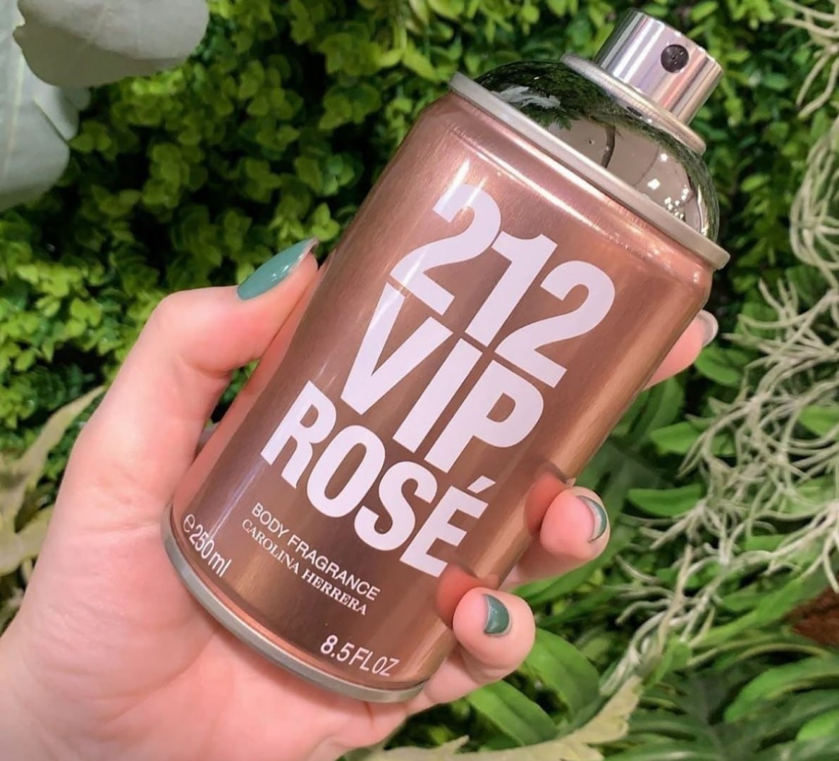 💨 Body Spray Carolina Herrera 212 Vip Rosé 250ml