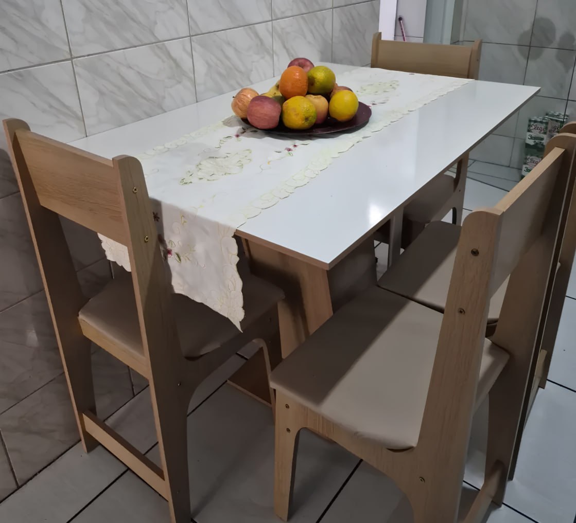 ✅ Mesa De Jantar Com 4 Cadeiras Estofadas Com Tampo Em MDF